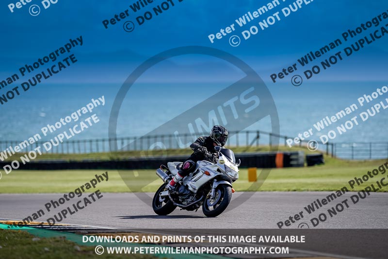 anglesey no limits trackday;anglesey photographs;anglesey trackday photographs;enduro digital images;event digital images;eventdigitalimages;no limits trackdays;peter wileman photography;racing digital images;trac mon;trackday digital images;trackday photos;ty croes